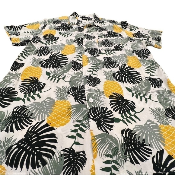 Mad Engine Men’s Pineapple & Palm Leaf Button Down Shirt, Size Large. - Picture 11 of 11